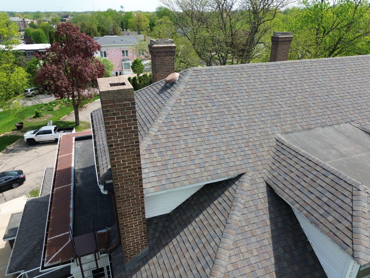 asphalt shingle roof