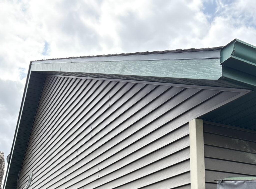 Close-up of newly installed hardie siding