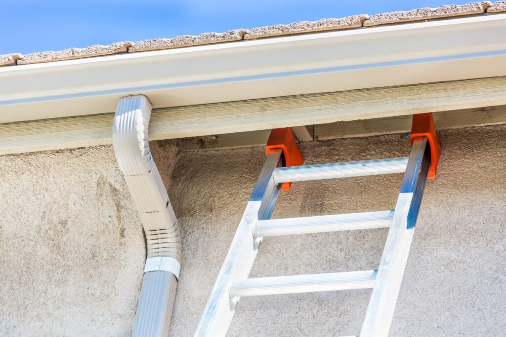 New Seamless Aluminum Rain Gutters