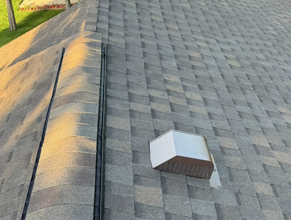 roof with asphalt shingles